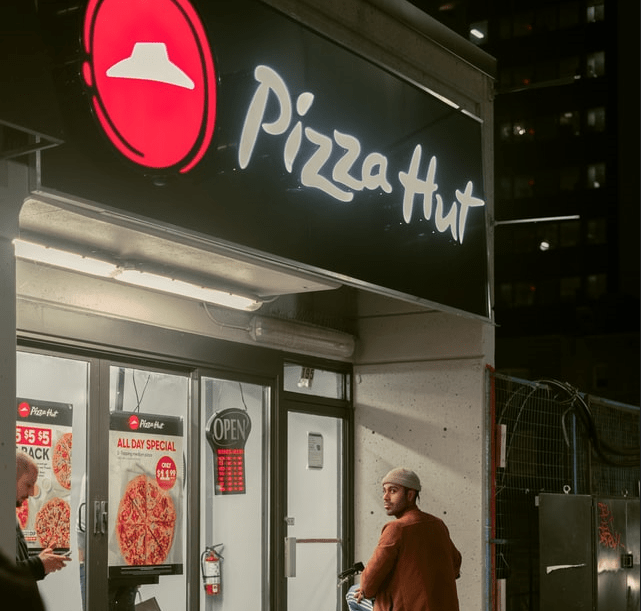 pizza restaurant multicultural analysis conversations black and hispanic